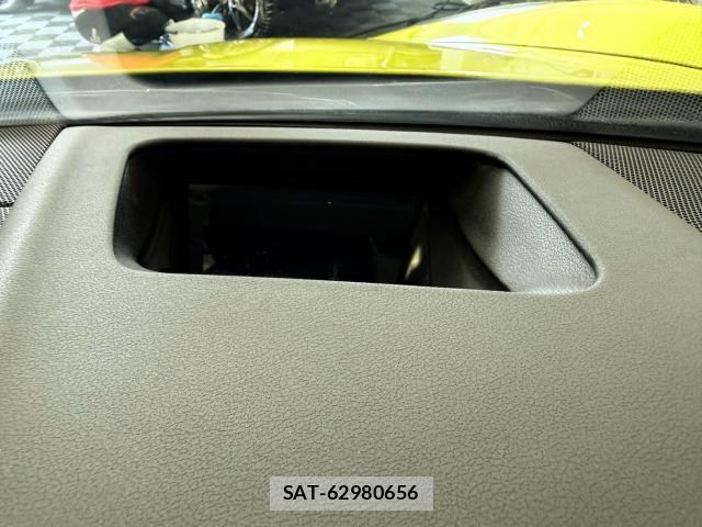 Chevrolet CORVETTE 2021-07 8221071-8