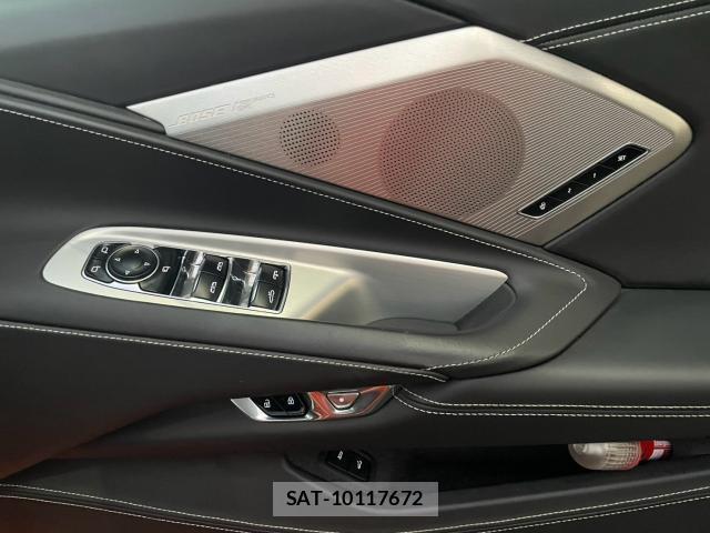 Chevrolet CORVETTE 2021-09 8221077-12