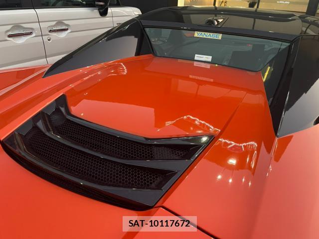 Chevrolet CORVETTE 2021-09 8221077-16
