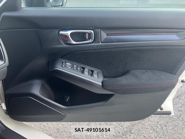 Honda CIVIC 2025-04 8216230-13