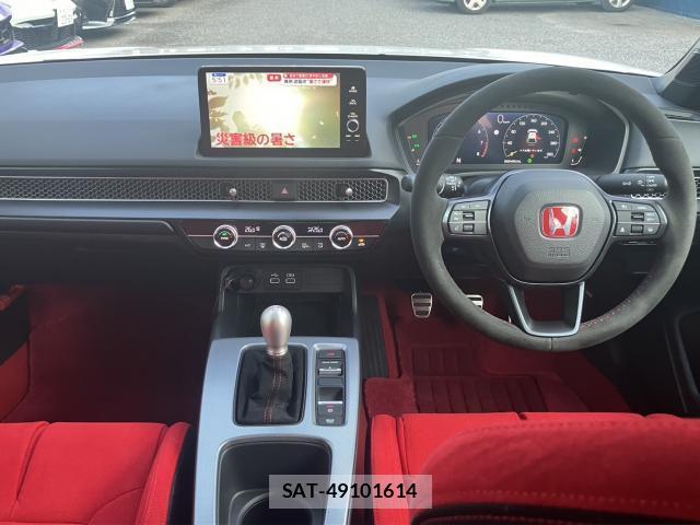 Honda CIVIC 2025-04 8216230-2