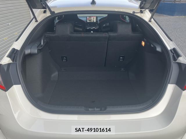 Honda CIVIC 2025-04 8216230-5