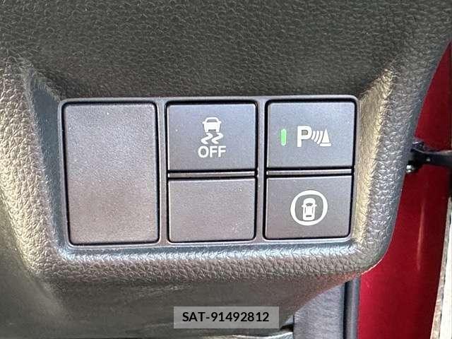 Honda CIVIC 2021-11 8218260-17
