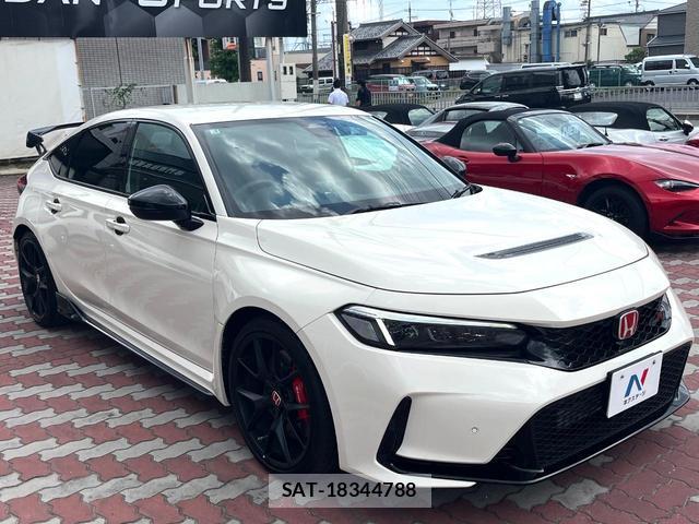 Honda CIVIC 2025-03 8219484-13