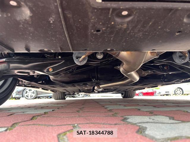 Honda CIVIC 2025-03 8219484-16
