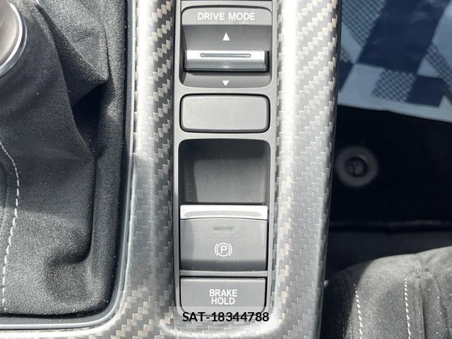 Honda CIVIC 2025-03 8219484-3