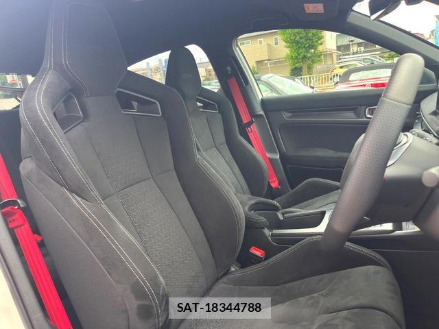 Honda CIVIC 2025-03 8219484-7