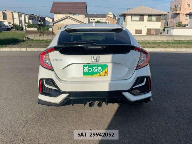 Honda CIVIC 2021-02 8220342-11