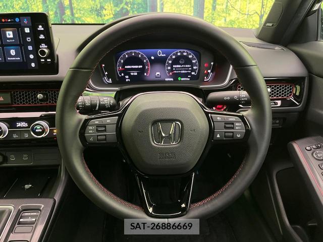 Honda CIVIC 2025-04 8220639-10