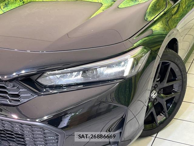 Honda CIVIC 2025-04 8220639-11