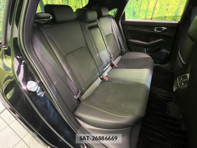 Honda CIVIC 2025-04 8220639-8