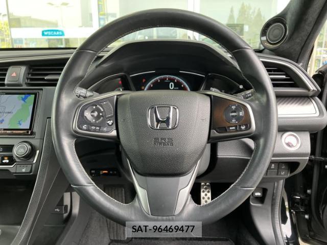 Honda CIVIC 2018-03 8222270-14