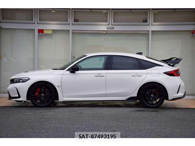 Honda CIVIC 2024-07 8223225-9