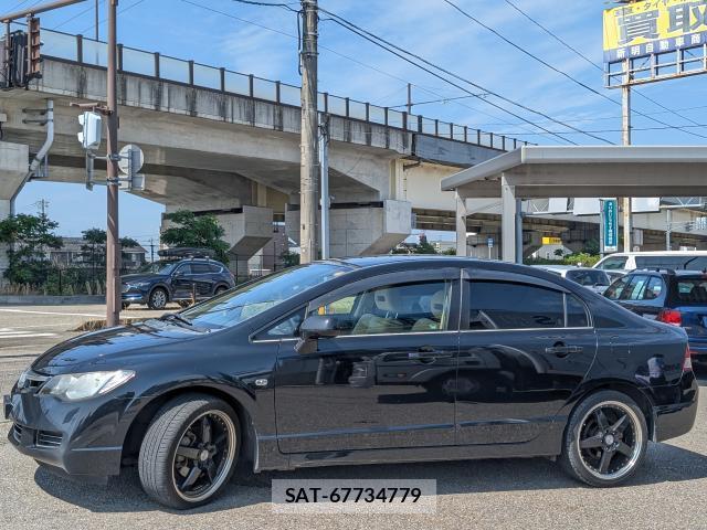 Honda CIVIC 2007-09 8224396-11