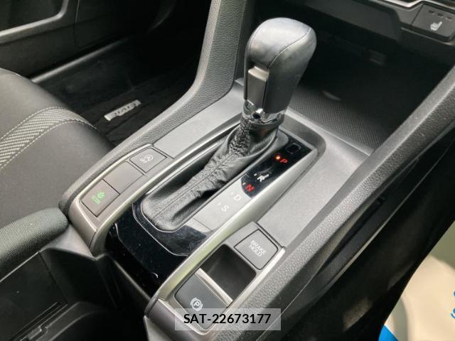 Honda CIVIC 2019-05 8225430-17