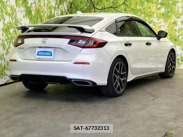 Honda CIVIC 2021-10 8225449-2