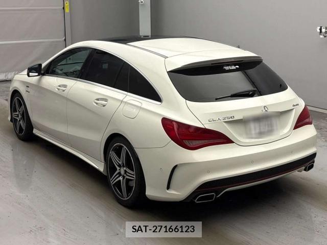 Mercedes Benz CLA-CLASS 2015-11 8218906-1