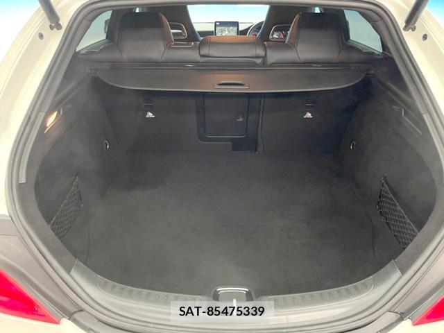 Mercedes Benz CLA-CLASS 2016-01 8219358-16