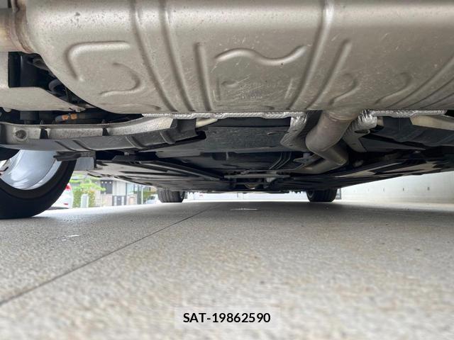 Mercedes Benz CLA-CLASS 2017-08 8224417-18