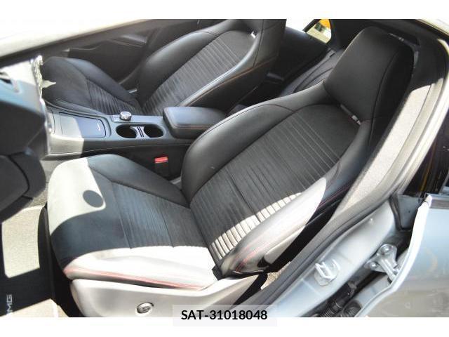 Mercedes Benz CLA-CLASS 2015-01 8219567-13
