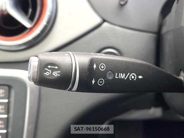 Mercedes Benz CLA-CLASS 2017-03 8221197-4