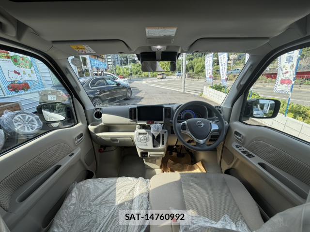 Nissan CLIPPER RIO 2026-05 8220915-15
