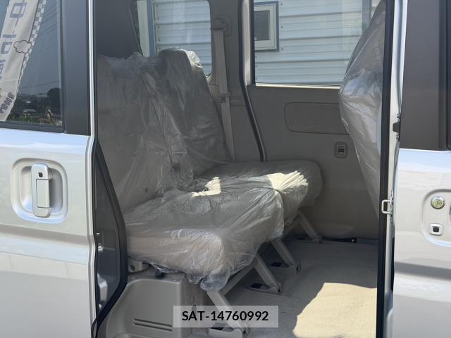 Nissan CLIPPER RIO 2026-05 8220915-19