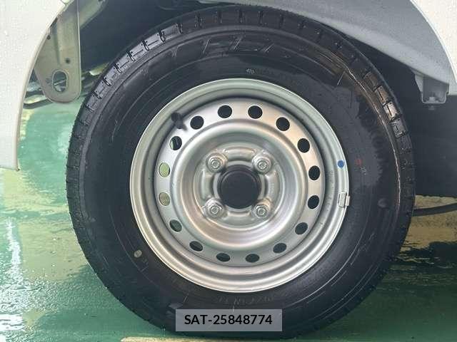 Nissan CLIPPER VAN 2024-06 8218210-13