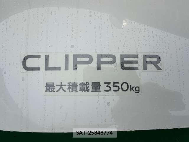 Nissan CLIPPER VAN 2024-06 8218210-9