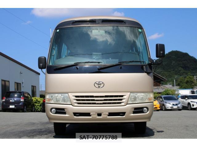 Toyota COASTER 2009-11 8216307-1