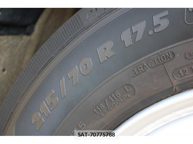 Toyota COASTER 2009-11 8216307-15