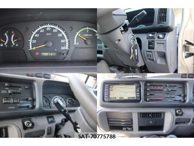 Toyota COASTER 2009-11 8216307-18
