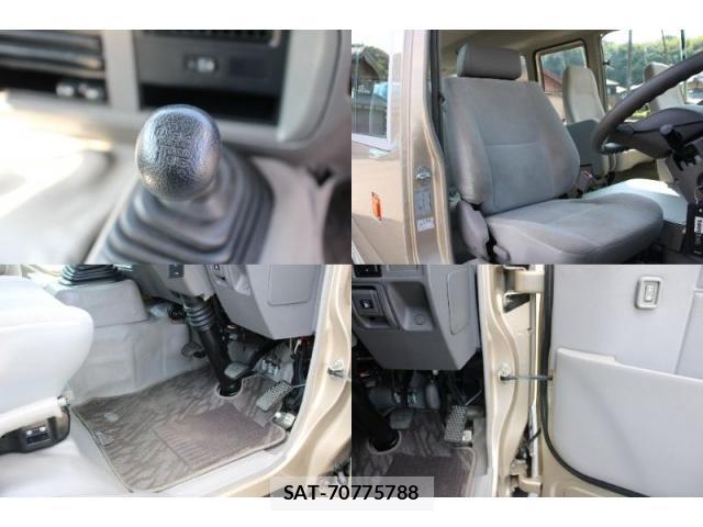 Toyota COASTER 2009-11 8216307-19