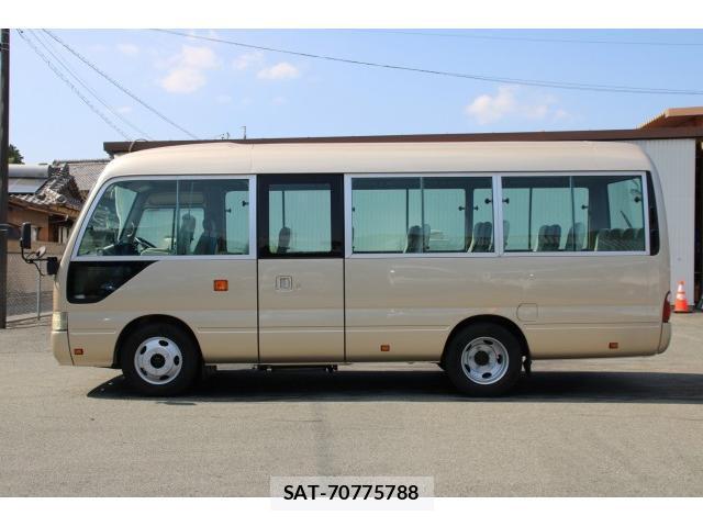 Toyota COASTER 2009-11 8216307-3
