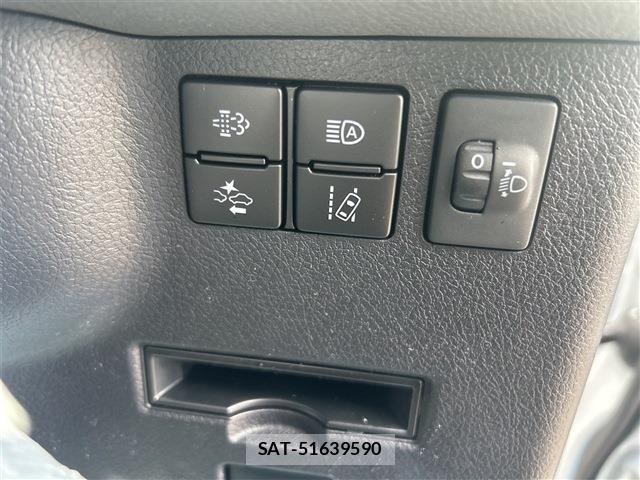 Toyota COASTER 2026-06 8218783-18