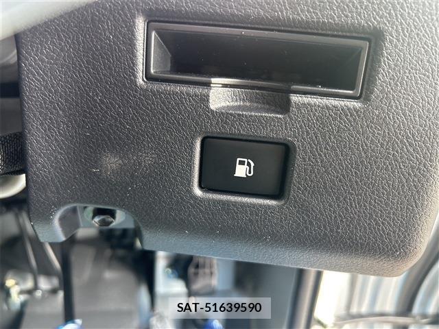 Toyota COASTER 2026-06 8218783-19