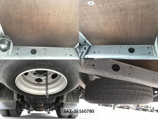 Toyota COASTER 2015-07 8223910-12