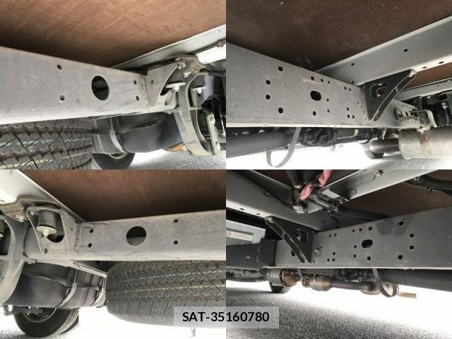 Toyota COASTER 2015-07 8223910-14