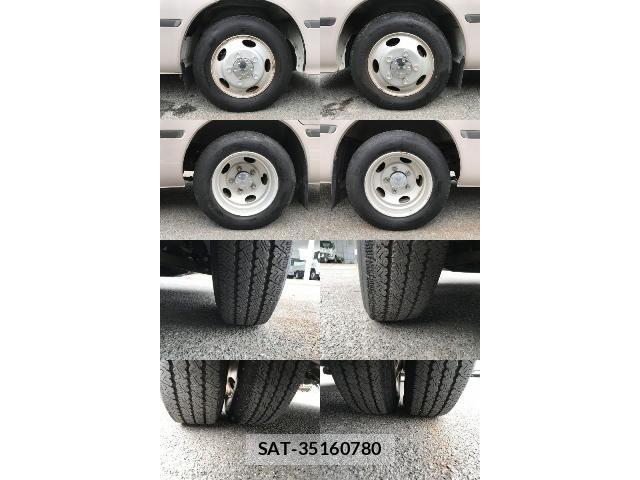 Toyota COASTER 2015-07 8223910-18
