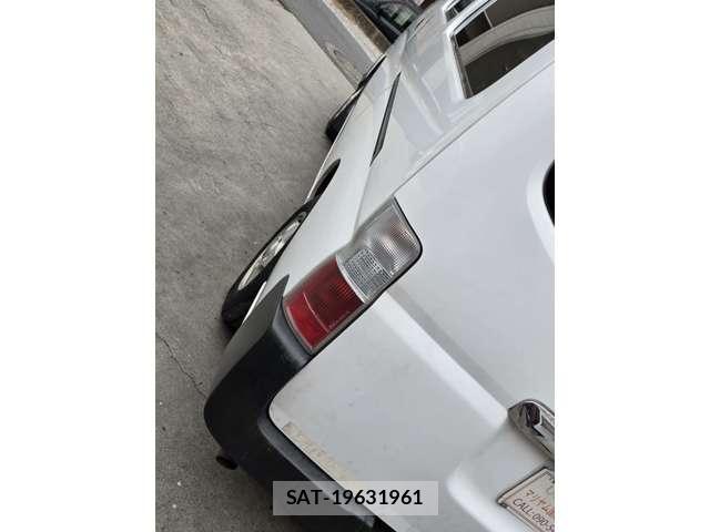 Isuzu COMO 2012-06 8222744-13