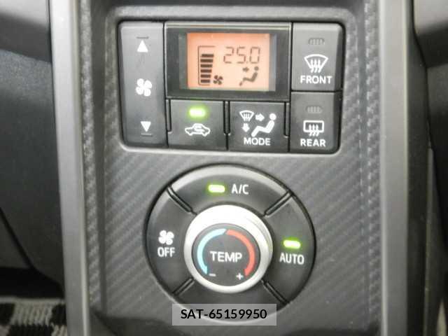 Daihatsu COPEN 2018-01 8223938-9