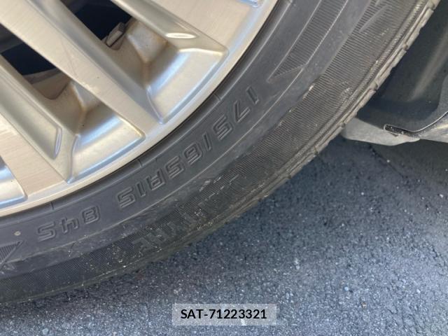 Toyota COROLLA AXIO 2016-04 8216192-8