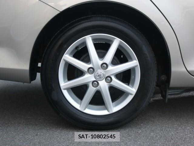 Toyota COROLLA AXIO 2015-09 8217267-19
