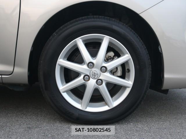 Toyota COROLLA AXIO 2015-09 8217267-8