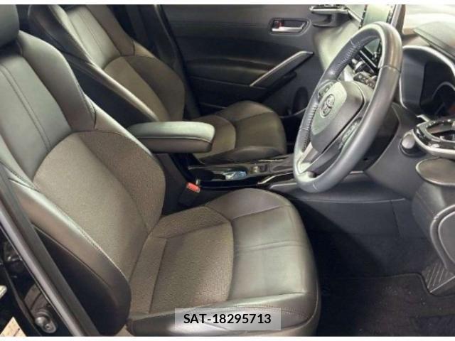 Toyota COROLLA CROSS 2023-08 8217514-2