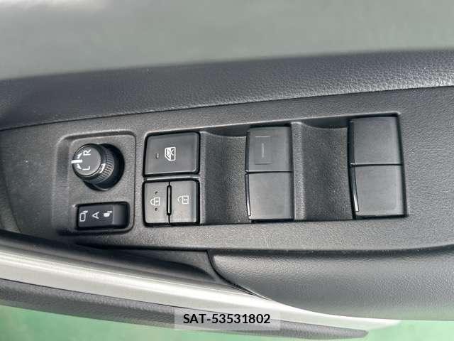 Toyota COROLLA CROSS 2023-07 8218258-17