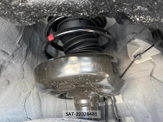 Toyota COROLLA CROSS 2026-05 8220197-18