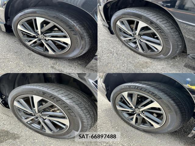 Toyota COROLLA CROSS 2022-03 8221704-4