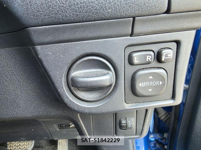 Toyota COROLLA FIELDER 2014-02 8222909-13