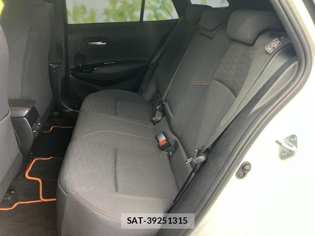 Toyota COROLLA TOURING 2021-07 8217209-6